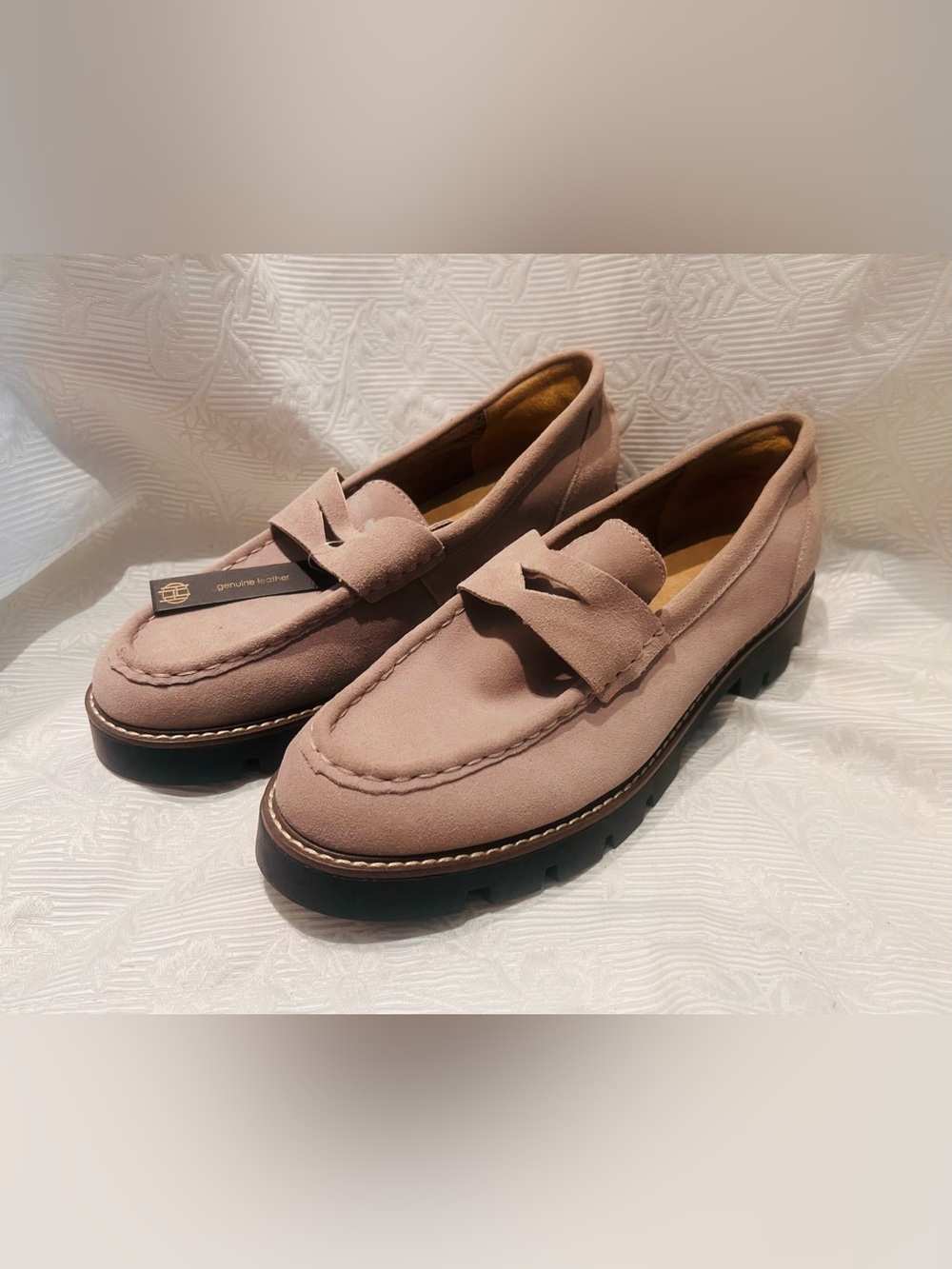 House of Harlow 1960 Gunner
Suede Taupe Leather Loafer
Shoes Lug Sole 10 NWT‎